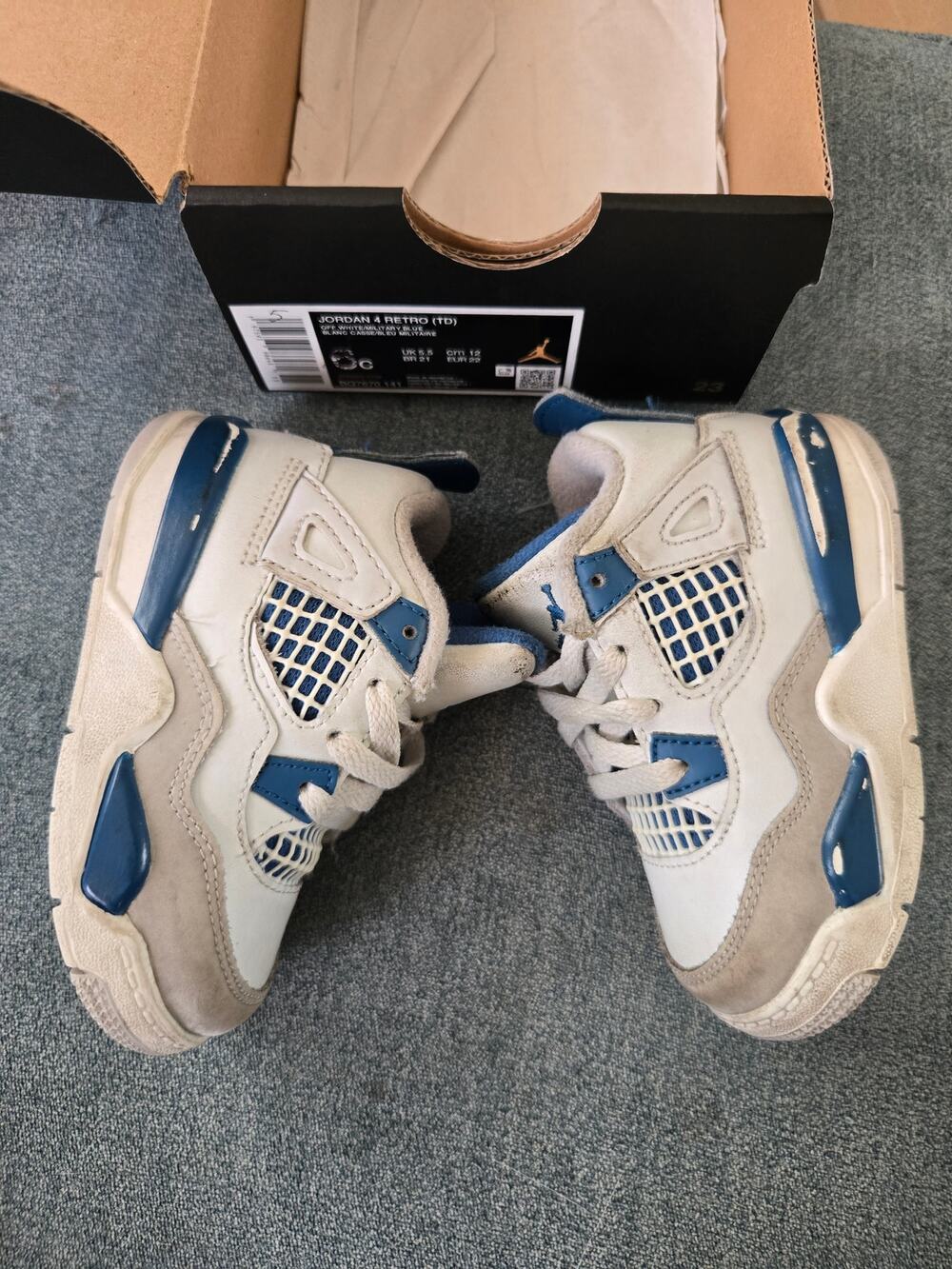 NIKE Jordan Toddler's 4 Retro Off White/Military Blue (BQ7670 141) - Size 6c